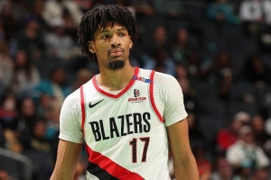 夏普：休赛期主要精力放在提升三分球稳定性上 身体状态没大变化