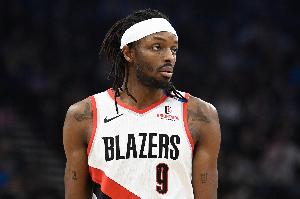 投得太差！格兰特11中2仅拿8分5板1助3断