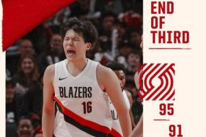 😭热泪盈眶！杨瀚森第三节个人连得14分 还送出1妙传+1盖帽