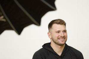 雷迪克：计划让东契奇出战对阵太阳比赛 里夫斯&斯玛特也会打