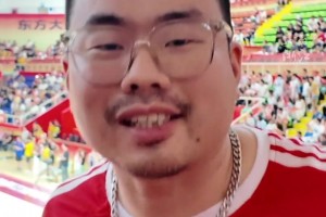 工作日要请假看浙BA？宁波慈溪大哥凡尔赛回复：我有4家注册公司